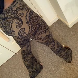 SUPER CUTE BOOTY ROUNDING PANTS
